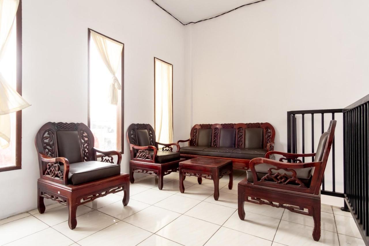 Hotel Oyo 2076 Oxy Art Boarding House