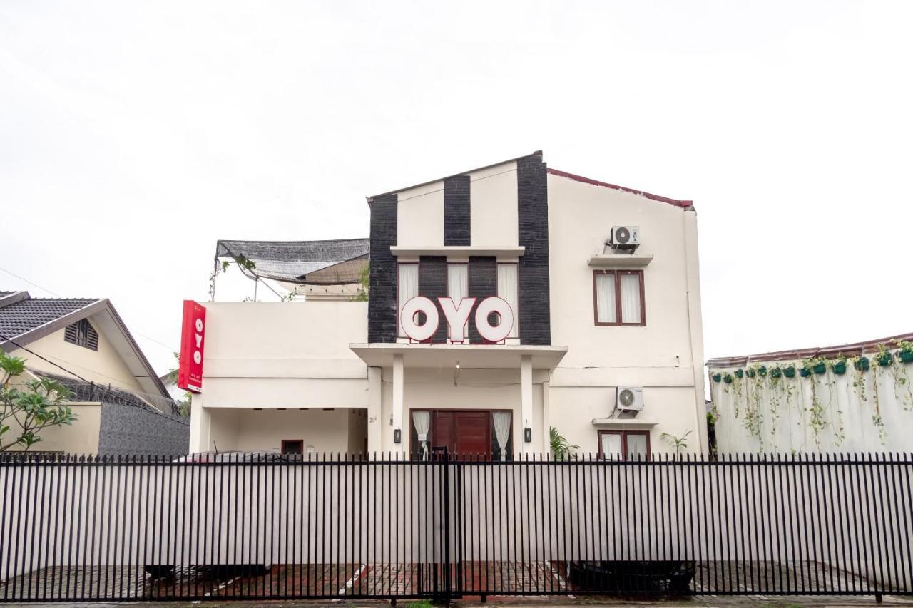 Oyo 2076 Oxy Art Boarding House Hotel 2*
