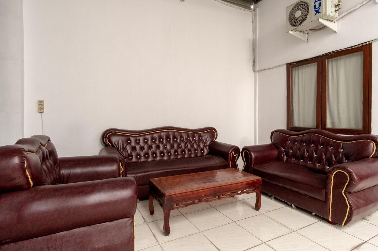 Hotel Oyo 2076 Oxy Art Boarding House 2*