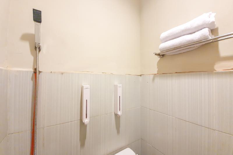 Oyo 2076 Oxy Art Boarding House Hotel